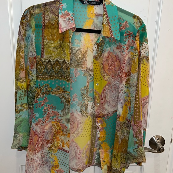 Super cool & funky Zara top - Picture 1 of 1